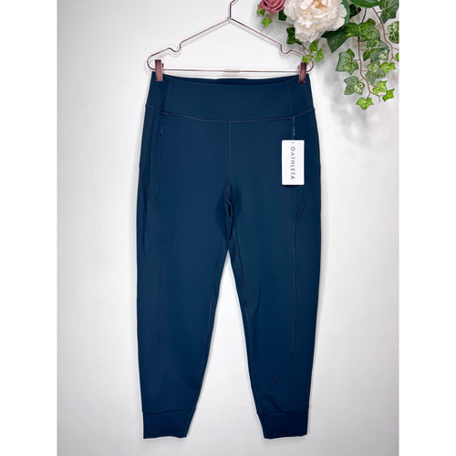 Athleta Rainier Jogger in Deep Emerald Green